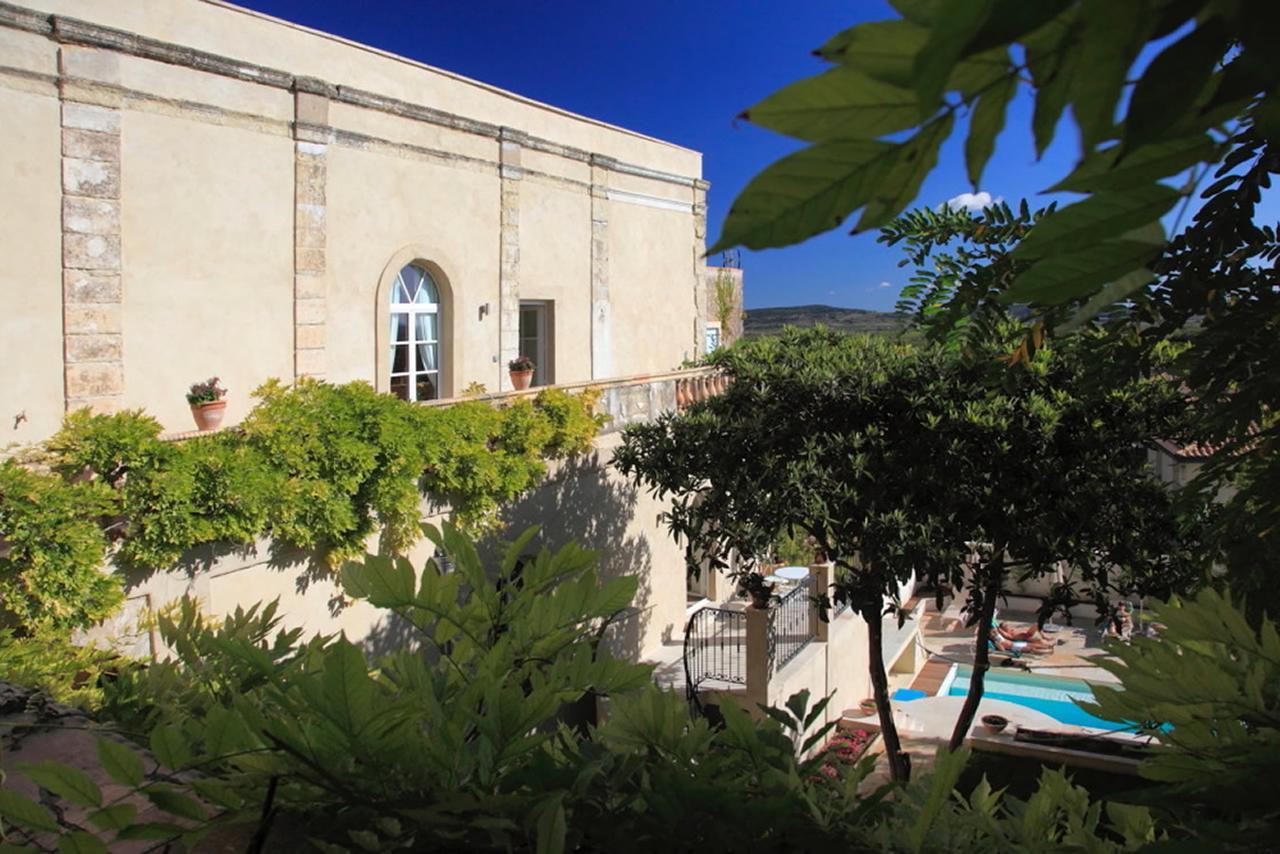 Cinq & Sept Hotel Roujan Buitenkant foto