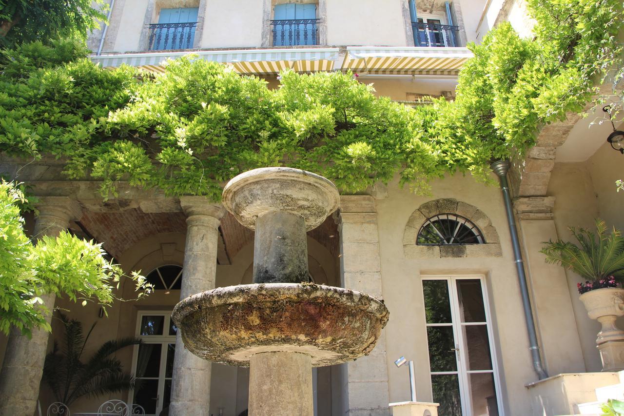 Cinq & Sept Hotel Roujan Buitenkant foto